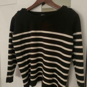 Filippa K tröja - Fint skick! Storlek M men den passar bäst XS/S. 