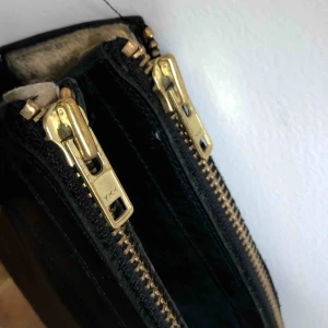  - Stövlar i läder från Johnny Bull. Sparsamt använda, nypris 1500kr. Kan mötas upp i Uppsala eller frakt + 50kr. 💫