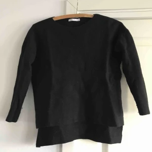  - Snygg svart klassiker fr Wera som tyvärr råkat krympa i tvätt, så den nu passar en XXS-XS