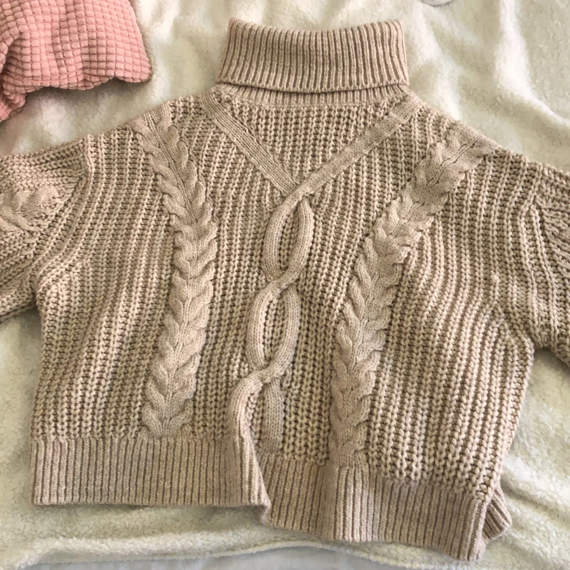 Bekväm stor stickad tröja