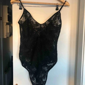  - H&M body spets strl S 