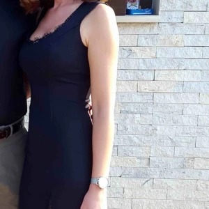  - Säljer min svart festklänning Storlek Xs Använd vid ett tillfälle 130 kr 🚫Djurfritt och rökfritt hem 📍Kan mötes upp i Mölnlycke 📬Kan skickas mot fraktkostnad 