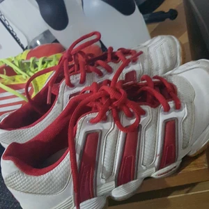 Skor - Skor . Skriv for fler bilder