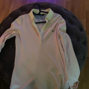 Pikétröja långärmad  - Gant pikétröja jätte fint skick 