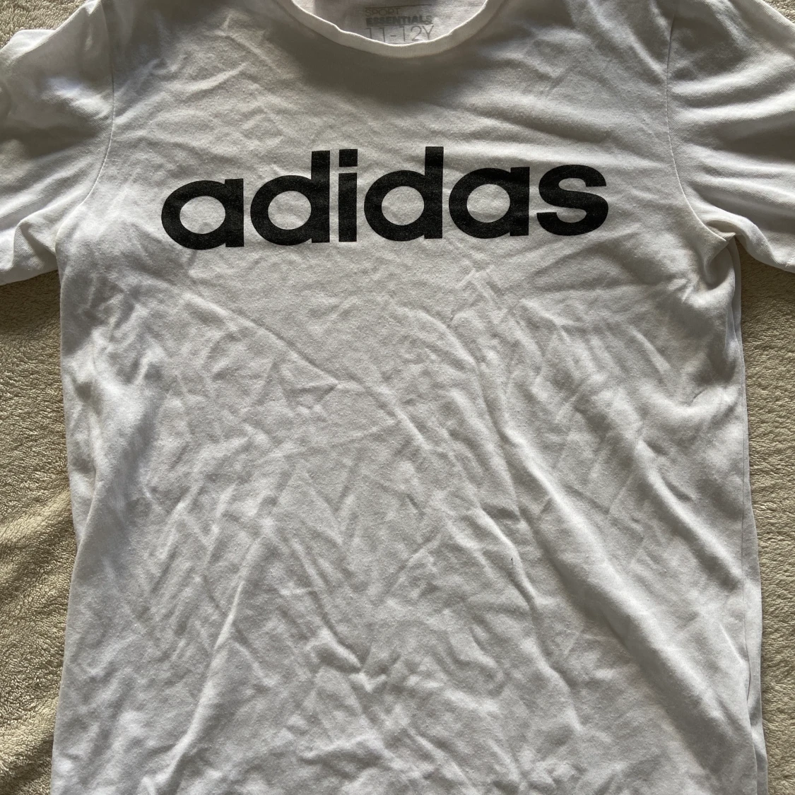Adidas t-shirt storlek 152