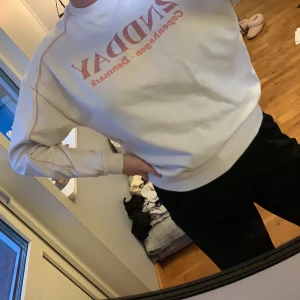 Skön tröja  - Fin och skön tröja från day 