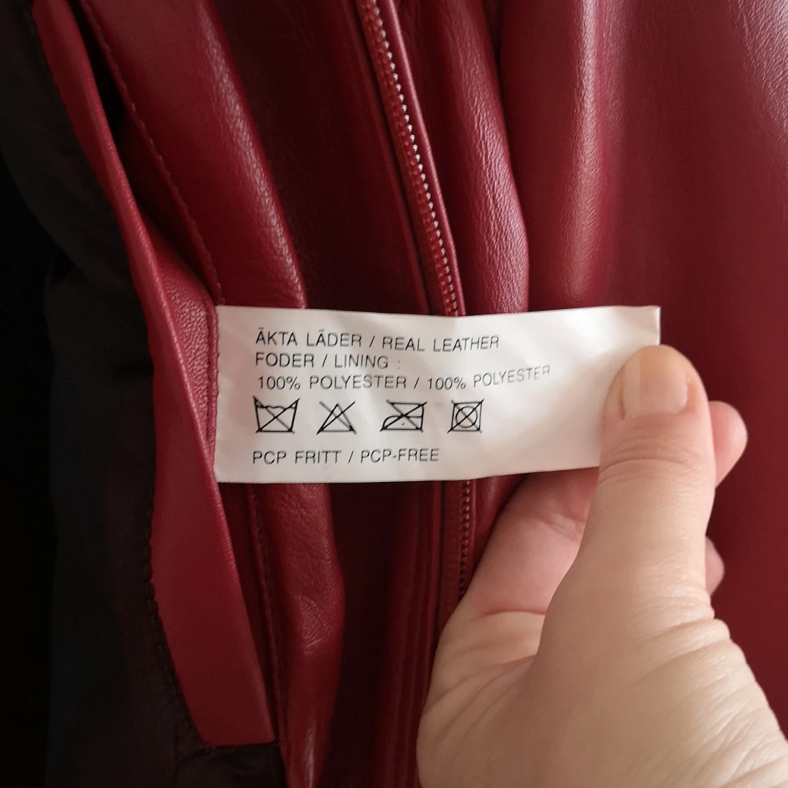 Skin vinröd kappa - 91