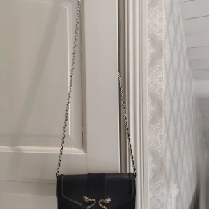 Super fin väska🥰 - Köptes för cirka 400 kr följes för 150kr