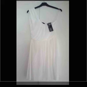  - Student klänning?  Vit  Storlek S