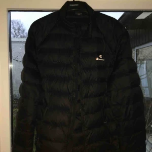  - Champion vinter jacka 9/10 skick Xxl sitter som M