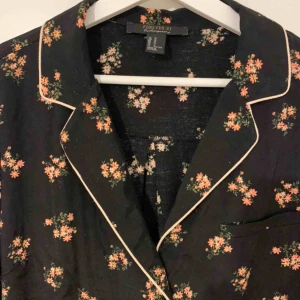  - Forever 21 buttoned short dress