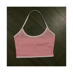  - Finns ingen storlek skriven. Skulle säga xs/s. Endast testad! 