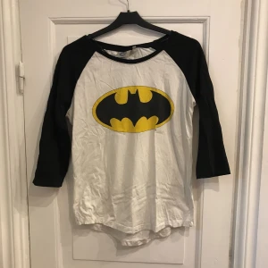  - Storleken motsvarar en XS-S. 