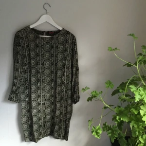  - Tyvärr bara använd två gånger! Himla fint skick.   ✨Hämtas i Karlskrona // Frakt betalas av köparen  Priset kan eventuellt diskuteras✨