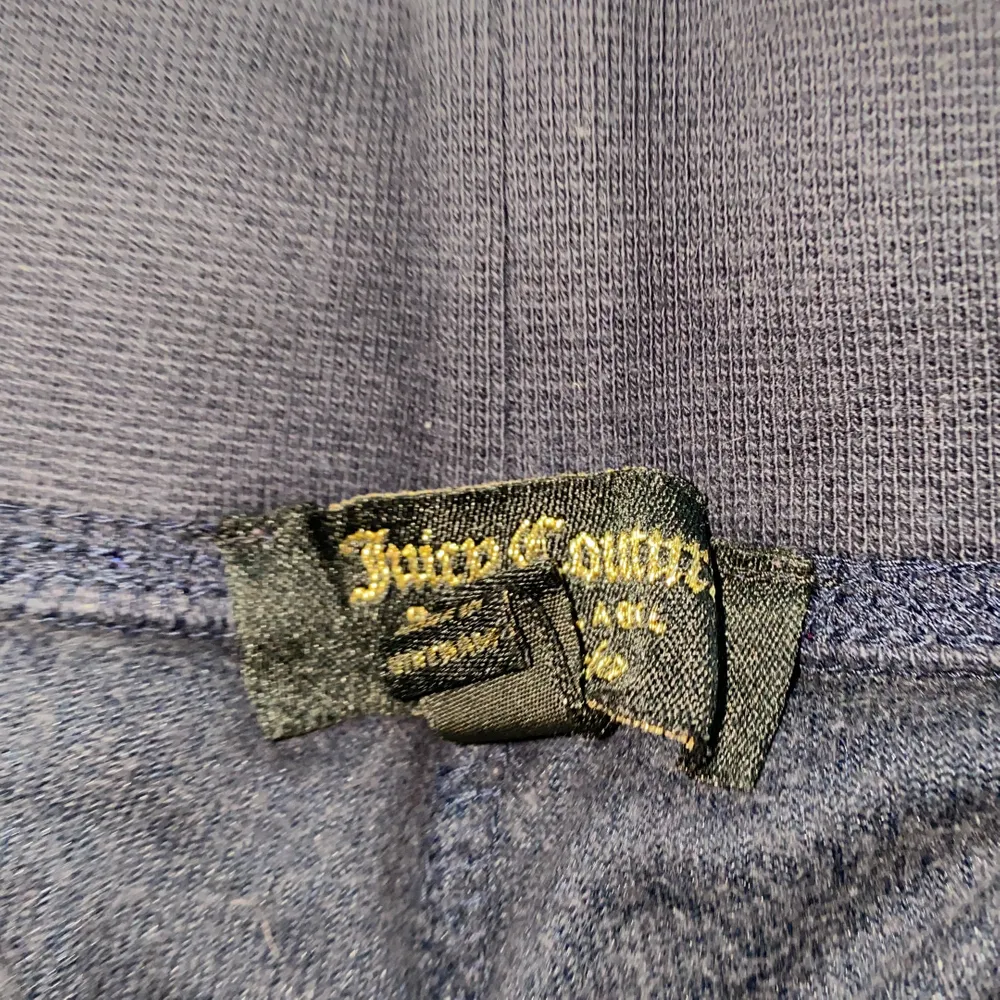 Ett par mjukis byxor jag använt för ett par år sedan! Fickor bak. 59 kr frakt. Jeans & Byxor.