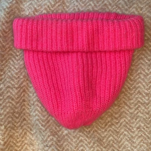 Rosa mössa - En rosa mössa u bra skick!