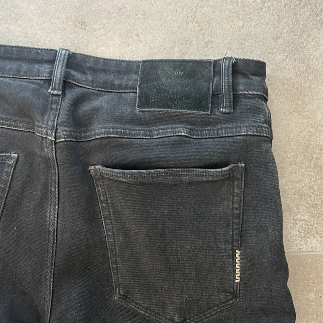 Svarta jeans från NEUW - 1