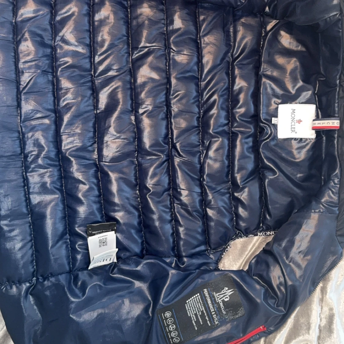 Mörkblå dunväst äkta Moncler - 2