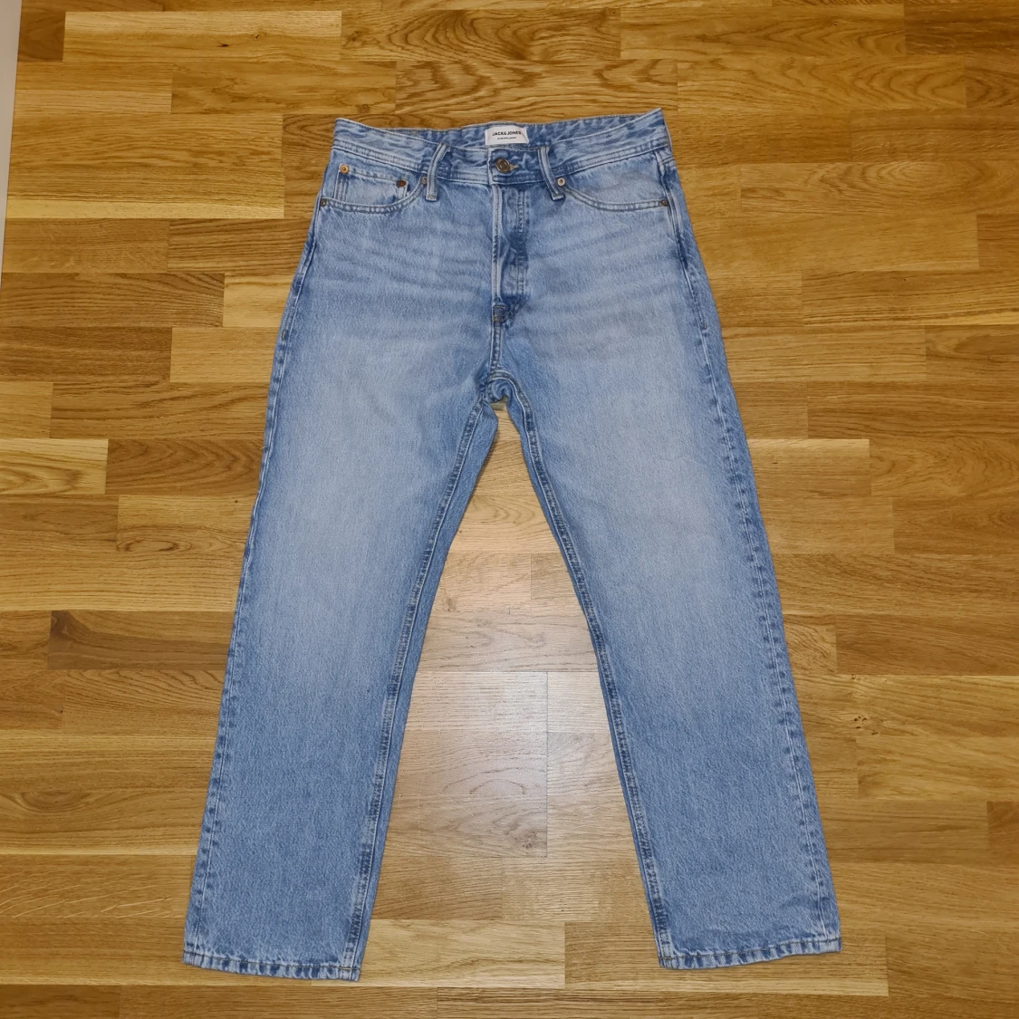 Ljusblå jeans från Jack & Jones Relaxed/Chris