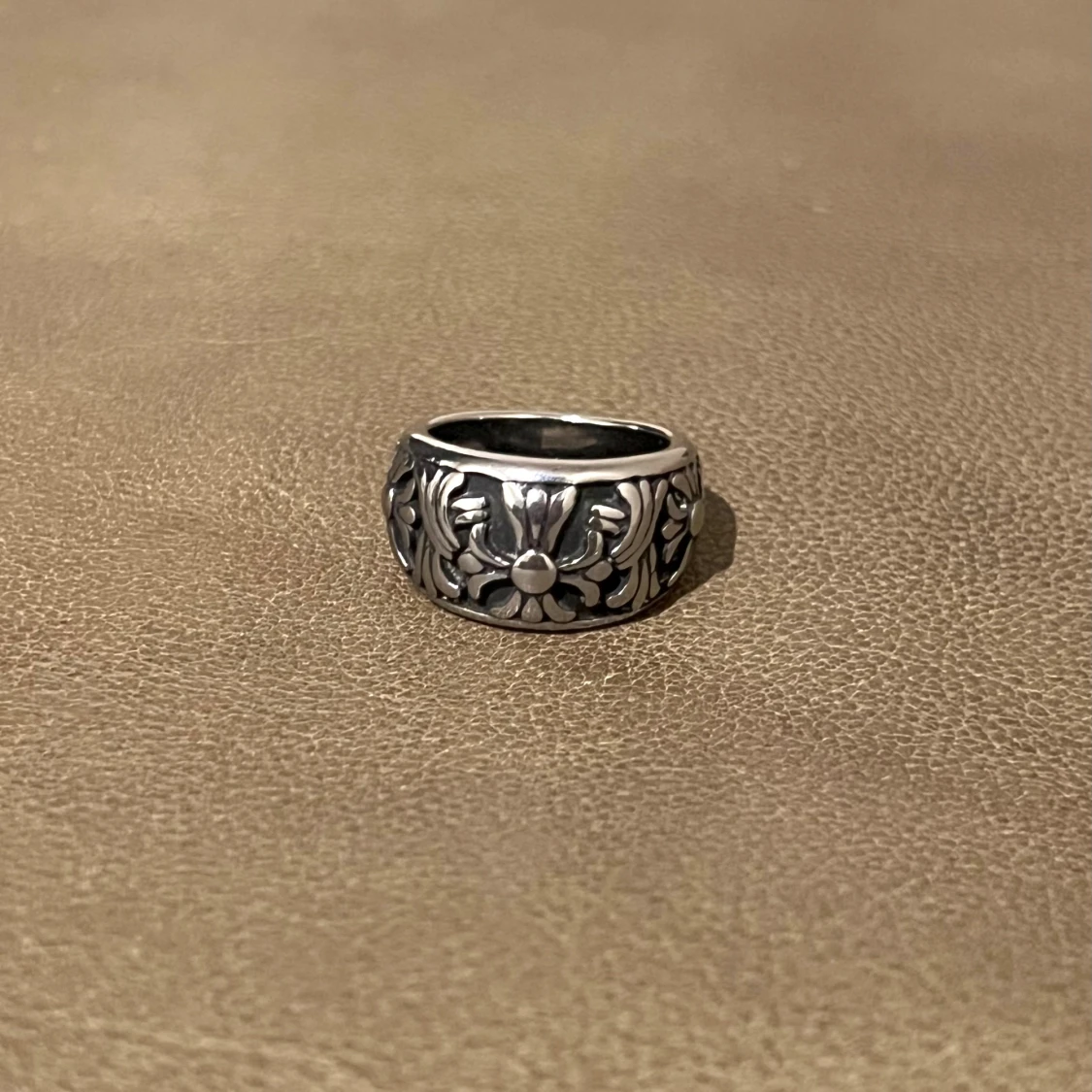Chrome Crusader’s Silver Ring - 1