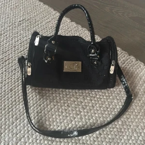 Vintage väska❤️ - Snyggasteee Vintage väska❤️🔥🔥🔥 Tryck ej köp nu💕