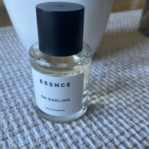 ESSNCE Oh Darling Eau de Parfum - Ny parfym, endast testad. Köpt här men doften passade inte mig🌸