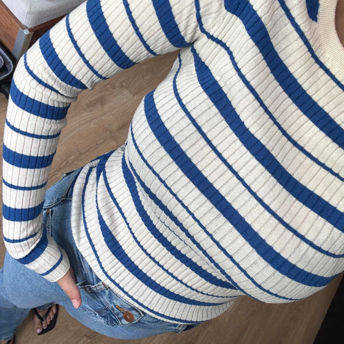 Randig ribbad långärmad tröja