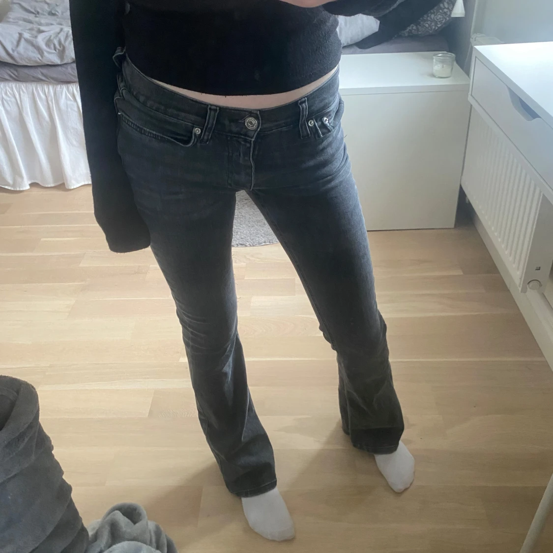 Svarta bootcut jeans - 1