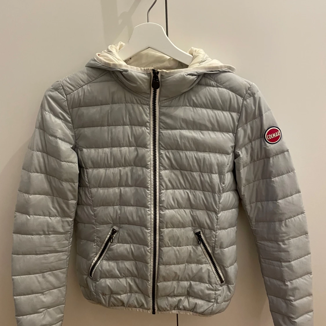 Ljusgrå dunjacka från Colmar - 1