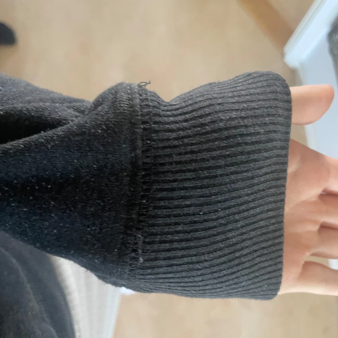 Grå kofta med dragkedja - 3