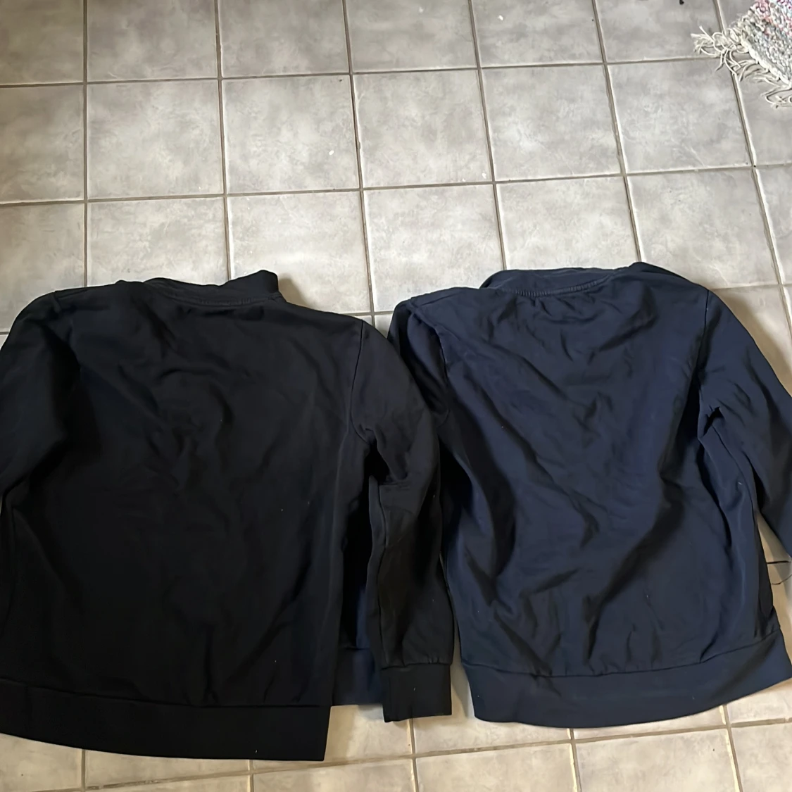 Två halvzip-tröjor från Mc's - 1