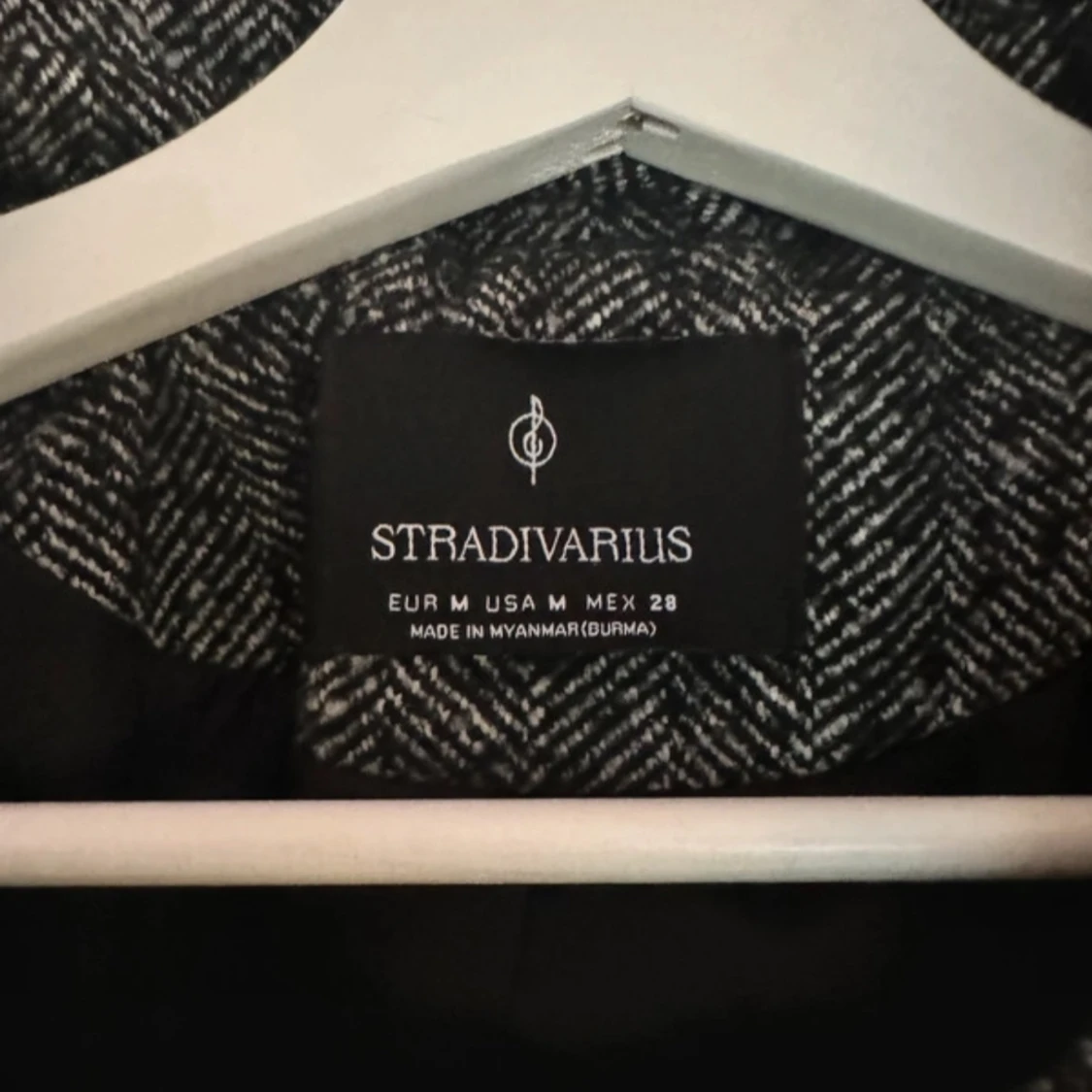 Grå rutig kavaj från Stradivarius - 3