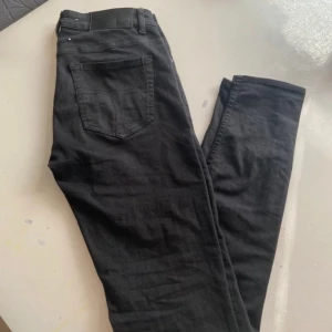 Tiger of swedan jeans - Skick 10/10, storleken är 31/32 men passar 30/30. Skinny fit. Säljer endast för 230kr