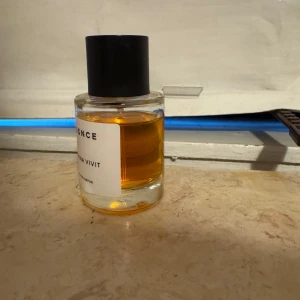 Essnce Femina Vivit parfym!  - Jättegod doft men passar inte mig riktigt 🥲 Nästan full flaska 🌸