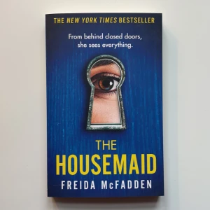 The Housemaid - Säljer boken 'The Housemaid' av Freida McFadden. Engelsk bok, oläst! 💞