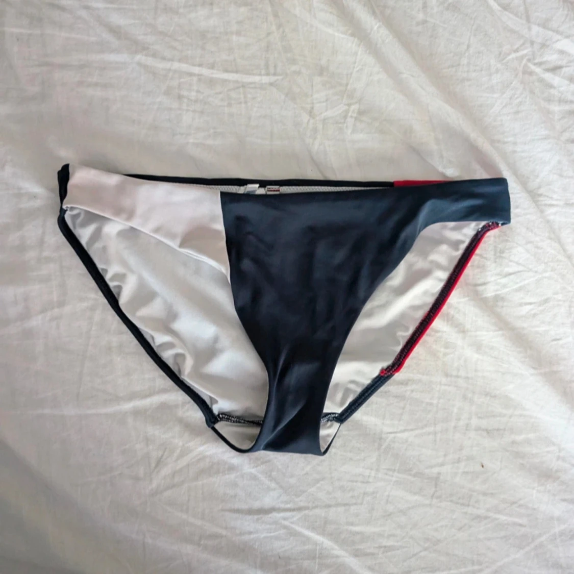 Äkta bikini från Tommy Hilfiger - 1