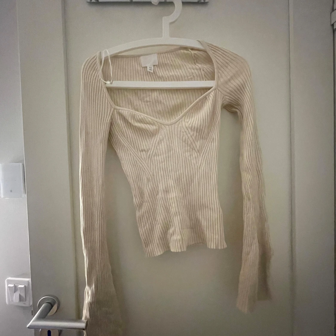 Beige ribbad topp från H&M