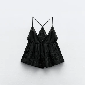 Zara blus  - En fin svart topp från Zara!