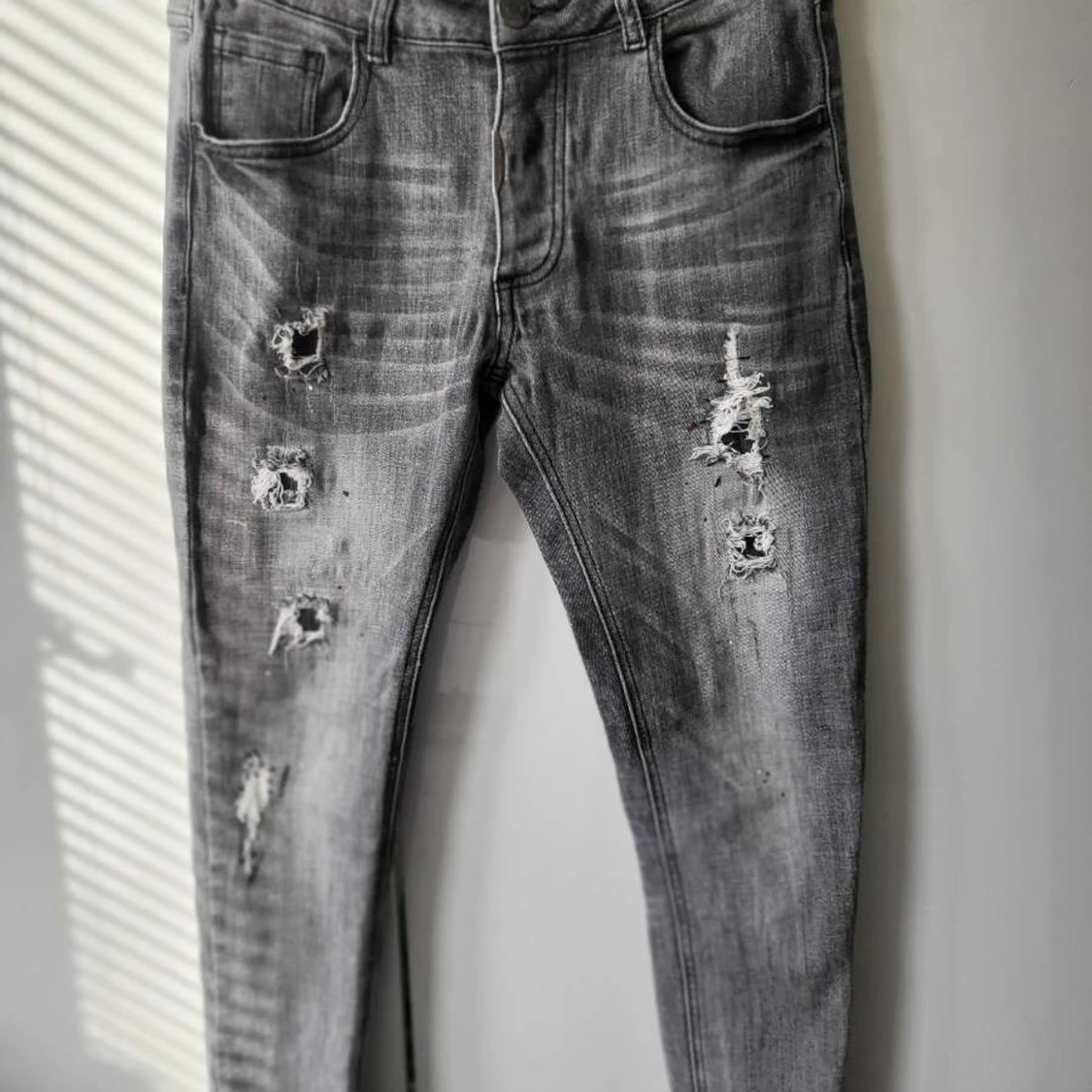  Alessandro Zavetti jeans gråa