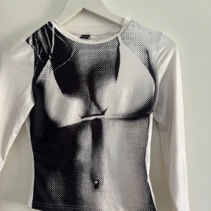 Fin tröja  - Fin tröja med unik design 