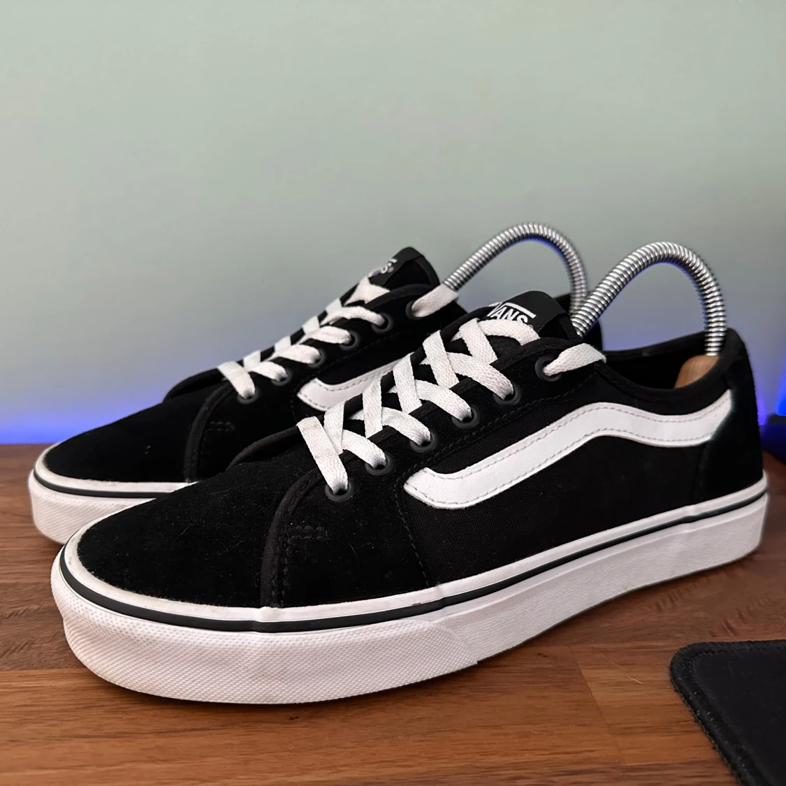 Vans svart