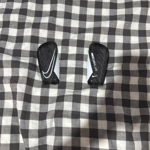 Nike shin pads - Detta är en BARN storlek