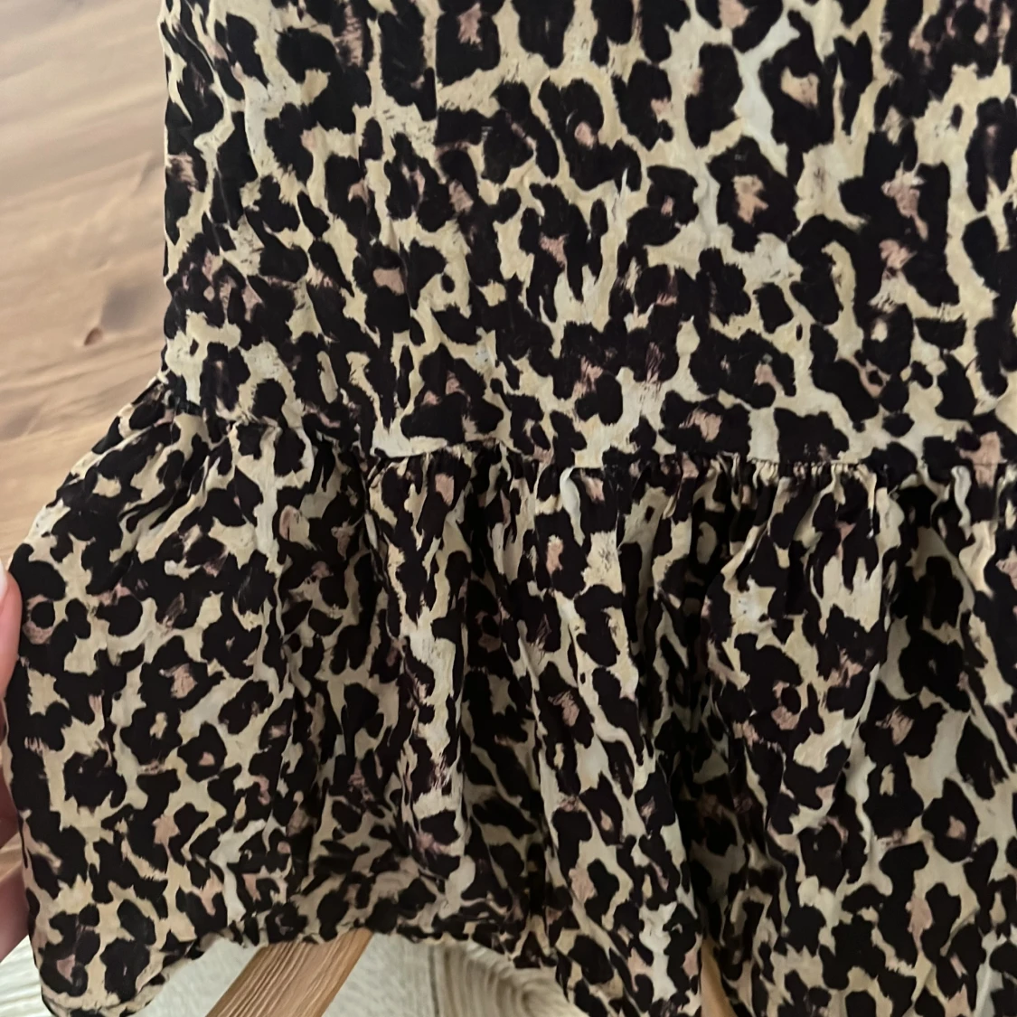 Leopardmönstrad klänning från Zara - 2