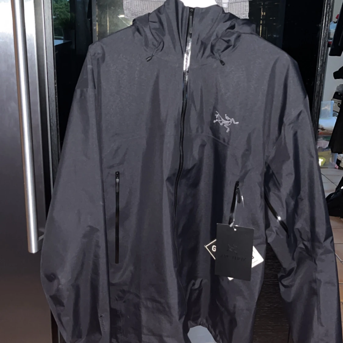 Svart Arc'teryx Beta SL Gore-Tex jacka
