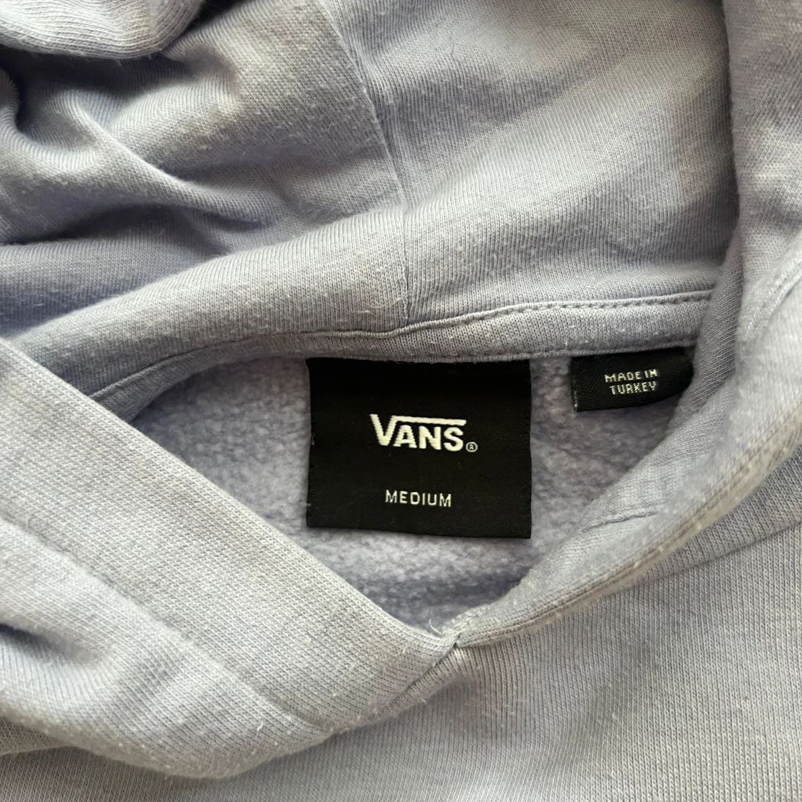 Ljuslila hoodie från Vans med blommor - 1