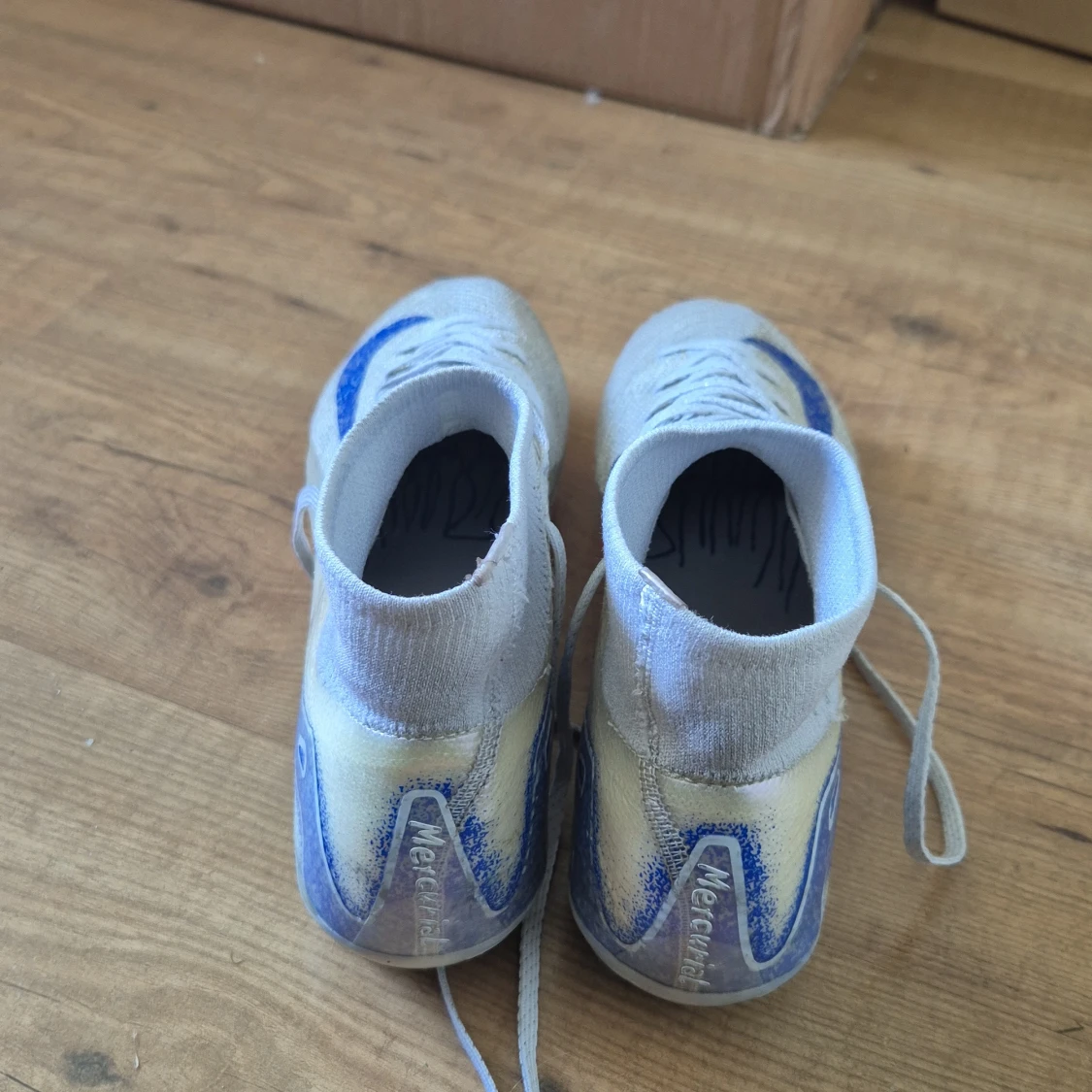 Nike Mercurial fotbollsskor med blå swoosh - 2