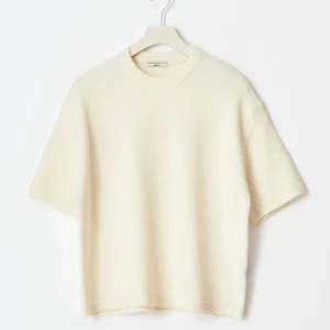 Vit stickad tröja från Gina tricot - Säljer en snygg stickad tröja från Gina tricot