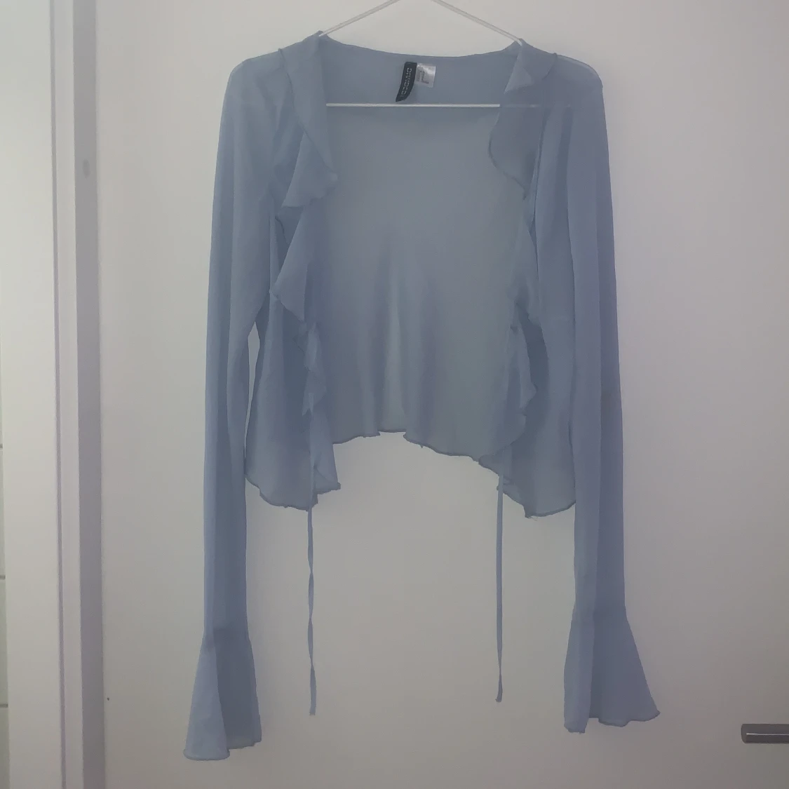 Ljusblå blus från H&M Divided