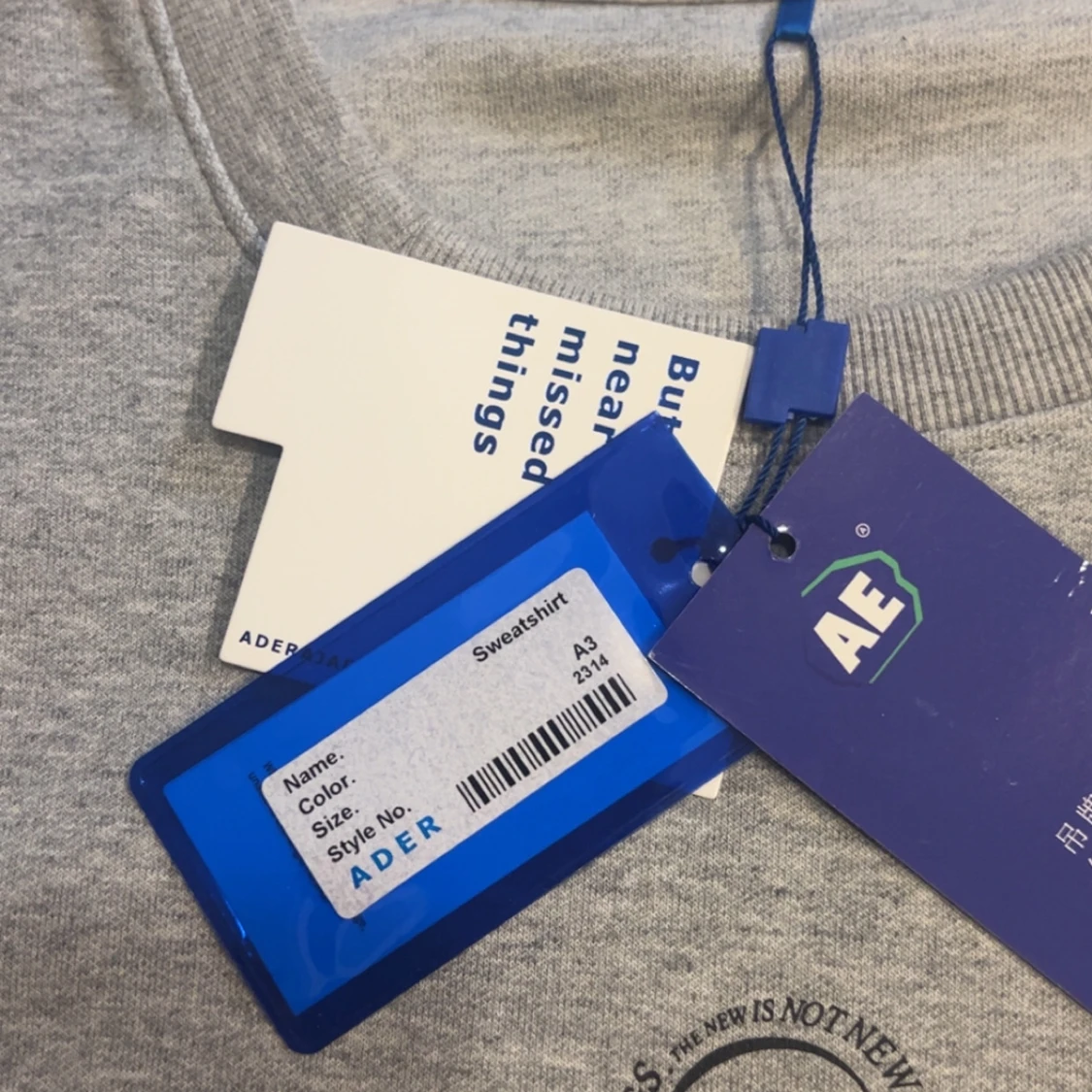 Grå sweatshirt från ADER ERROR - 1