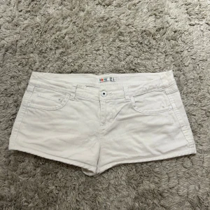 Lågmidjade shorts - Jättesnygga Lågmidjade shorts 